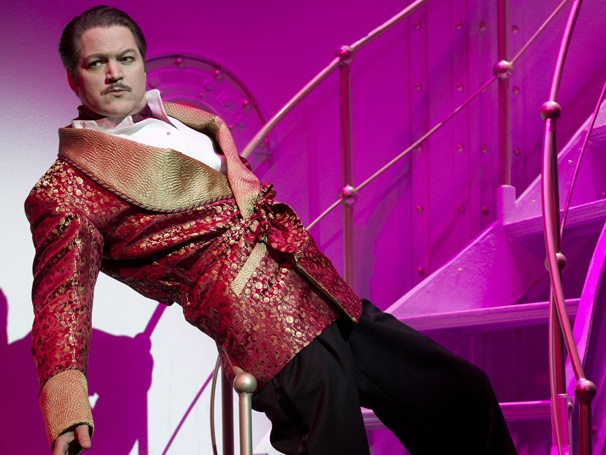 Show Photos - Anything Goes - Robert Petkoff