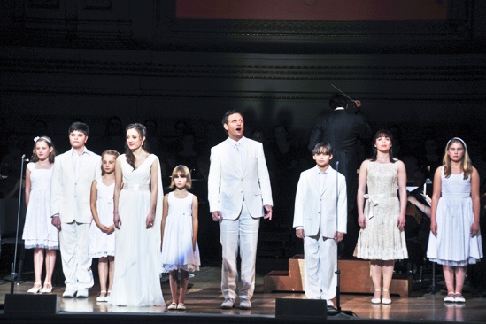 Sound of Music at Carnegie Hall – Laura Osnes – Tony Goldwyn – children