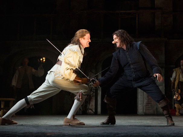 review of cyrano de bergerac review of cyrano de bergerac