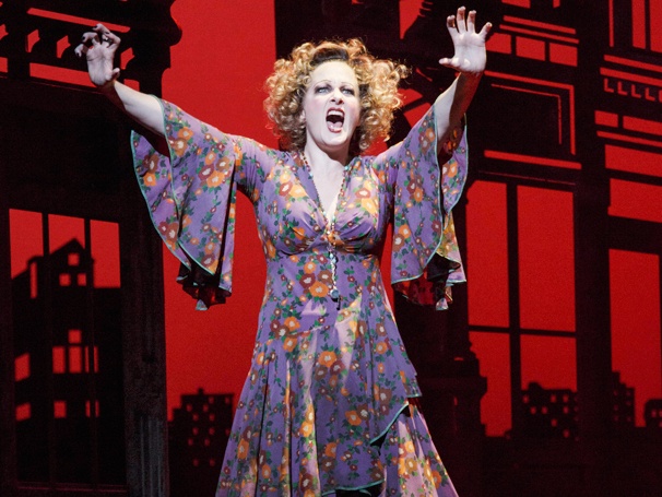 Show Photos - Annie - Katie Finneran