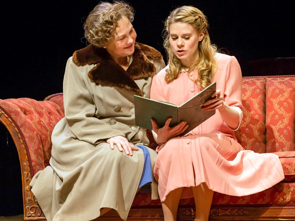 Show Photos - Glass Menagerie - Cherry Jones - Celia Keenan-Bolger