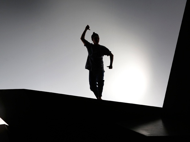 Show Photos - The Dance and the Railroad - Yuekun Wu