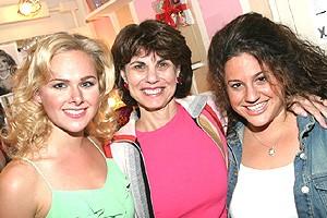 Laura Bell Fans at Wicked - Laura Bell Bundy - Margo Lion - Marissa Jaret Winokur