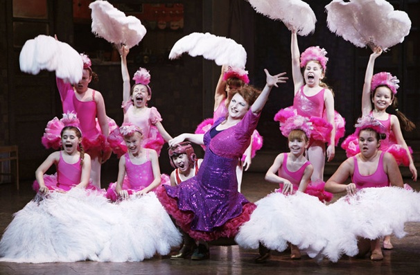 Show Photos - Billy Elliot - Kate Hennig - Alex Ko - girls