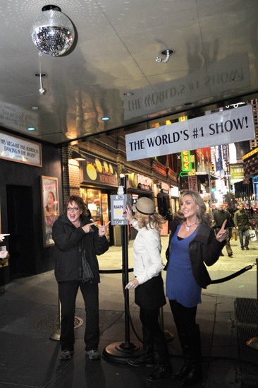 Mamma Mia Disco Ball Lighting – Gina Ferrall – Lisa Brescia – Judy McLane (switch 1)