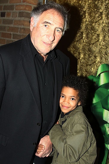 Elf opens – Judd Hirsch – son