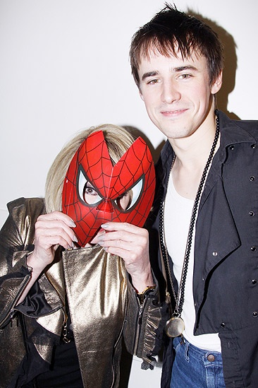 Joan Rivers Spider-Man – Joan Rivers – Reeve Carney 1