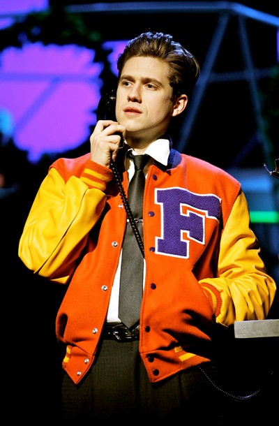Show Photos - Catch Me If You Can - Aaron Tveit  