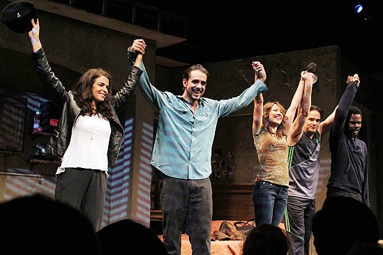 Motherf**ker Opening Night – Annabella Sciorra – Bobby Cannavale – Elizabeth Rodriguez – Yul Vazquez – Chris Rock (curtain call)