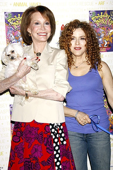 Broadway Barks 2011 – Mary Tyler Moore -Bernadette Peters-