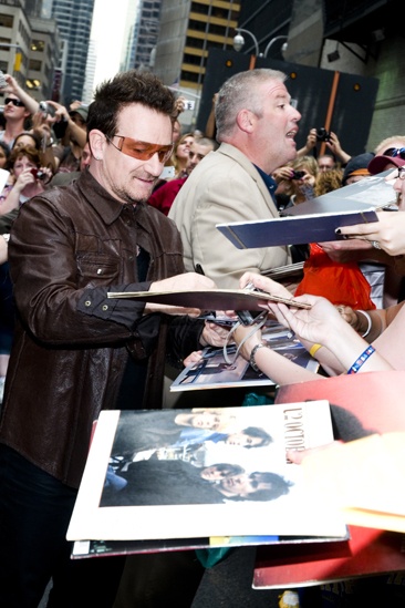 Spider-Man Letterman – Bono