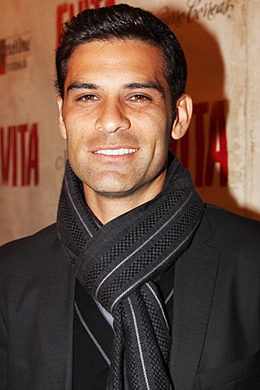 Evita – Opening – Rafael Marquez
