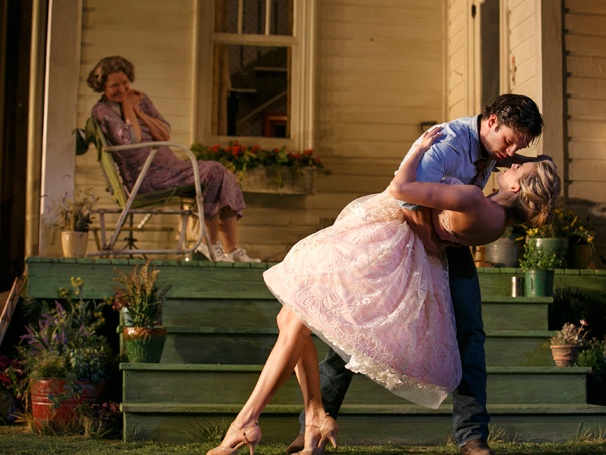 Show Photos - Picnic - Ellen Burstyn, Maggie Grace and Sebastian Stan