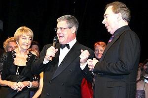 Phantom Record Breaking Party - Gillian Lynne - Cameron Mackintosh - Andrew Lloyd Webber (curtain)