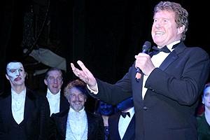 Phantom Record Breaking Party - Michael Crawford (curtain)