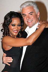 Chicago Givens O'Hurley Press Event - Robin Givens - John O'Hurley - embrace