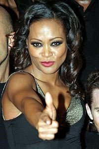 Chicago Givens O'Hurley Press Event - Robin Givens - "pow"