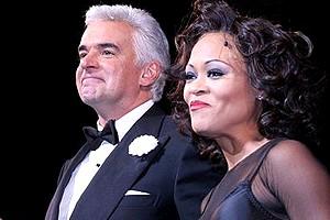 Chicago New Stars Givens O'Hurley - cc - John O'Hurley - Robin Givens