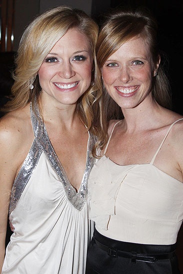 Elf opens - Cara Cooper - Callie Carter
