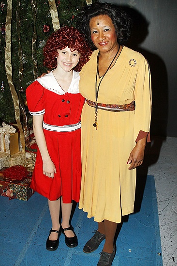 Wanda Sykes as Miss Hannigan?