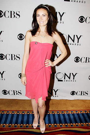 Tony Brunch - Laura Benanti