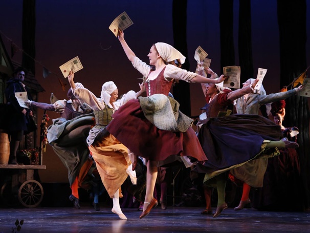 Show Photos - Cinderella - Laura Osnes