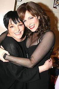 Liza Greets Rita Wilson at Chicago - Liza Minnelli - Rita Wilson