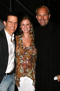 Photo Op - Kevin Costner at Jersey Boys - Christian Hoff - Melissa Hoff - Kevin Costner 