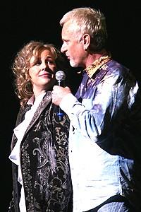 Photo Op - Luke & Laura at Wedding Singer - onstage - Genie Francis - Anthony Geary