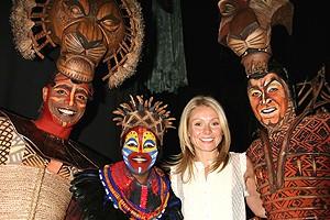 Photo Op - Kelly Ripa at Lion King - Nathaniel Stampley - Tshidi Manye - Kelly Ripa - Patrick Page