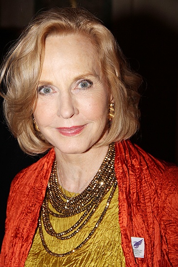 Wing Gala - Pia Lindstrom 