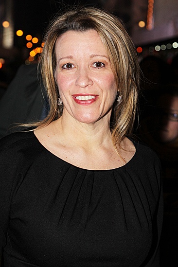 Death of a Salesman - Linda Emond