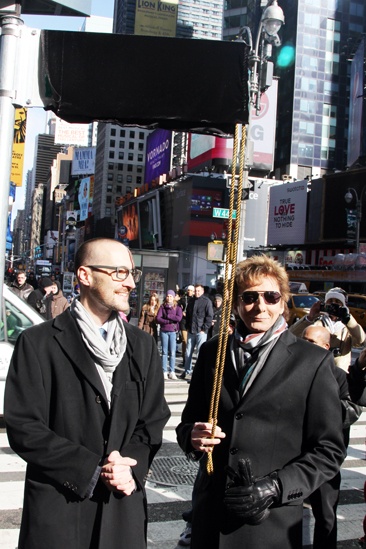 Barry Manilow Unveils 'Manilow Way' - Todd Asher - Barry Manilow