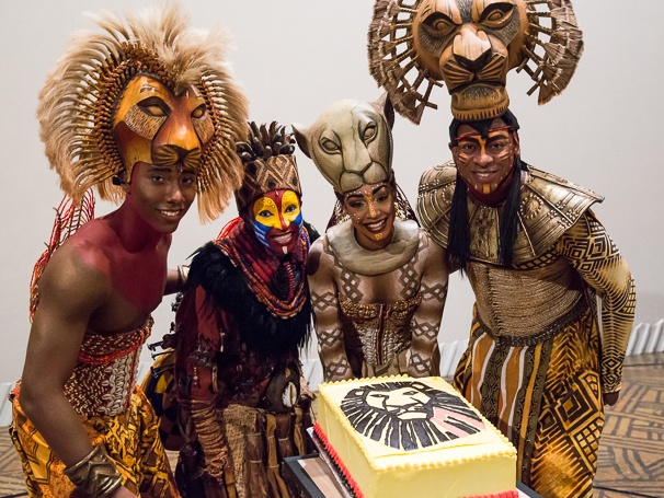 Broadway.com | Photo 26 of 32 | Exclusive Photos! Go Backstage with the