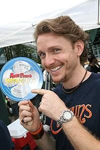 Photo Op - Broadway in Bryant Park 07-26-07 -  Jason Danieley 