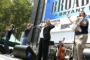 Photo Op - Broadway in Bryant Park 07-26-07 - Jason Danieley - Karen Kiemba - Debra Monk - Michael McCormick