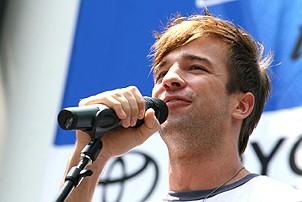 Photo Op - Broadway in Bryant Park 07-26-07 - Curtis Holbrook
