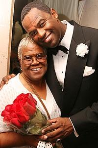 Brian McKnight in Chicago - mom - Brian McKnight