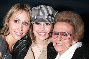 Photo Op - Miley Cyrus at Mamma Mia! - Leticia Cyrus - Miley Cyrus - (grandma) Loretta 