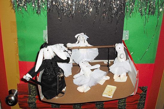 Seasonal Snapshots: Phantom Opens Its Backstage Doors – Ballerina Figures