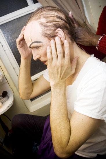 Howard McGillin Phantom transformation – microphone