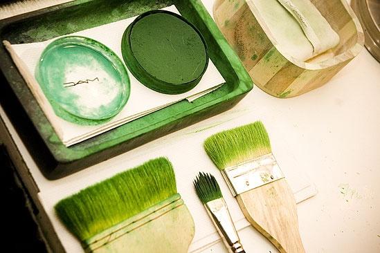 Nicole Parker Backstage at Wicked – makeup brushes
