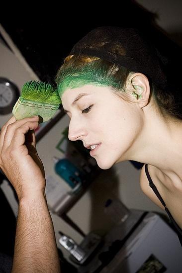 Nicole Parker Backstage at Wicked – hairline