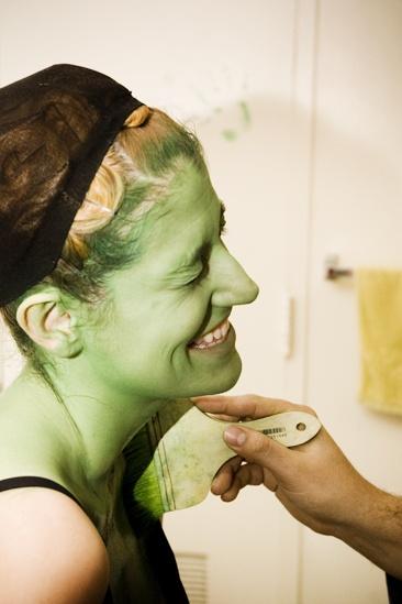 Nicole Parker Backstage at Wicked – laughing