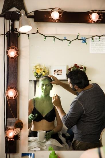 Nicole Parker Backstage at Wicked – eyes5