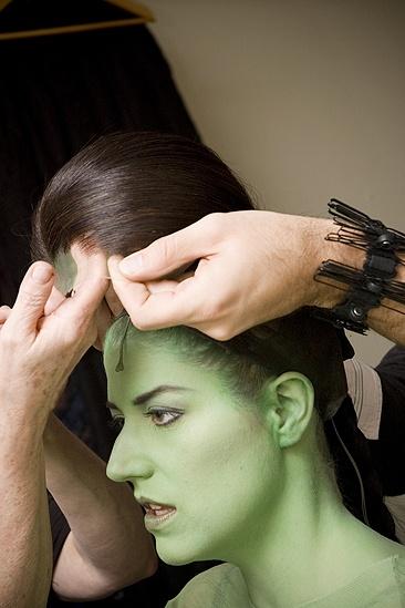Nicole Parker Backstage at Wicked – wig2