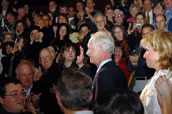 Sully Goes to South Pacific – Sully Sullenberger