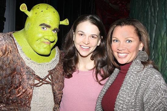 Vanessa Williams at Shrek – Vanessa Williams – Sutton Foster – Brian d’Arcy James