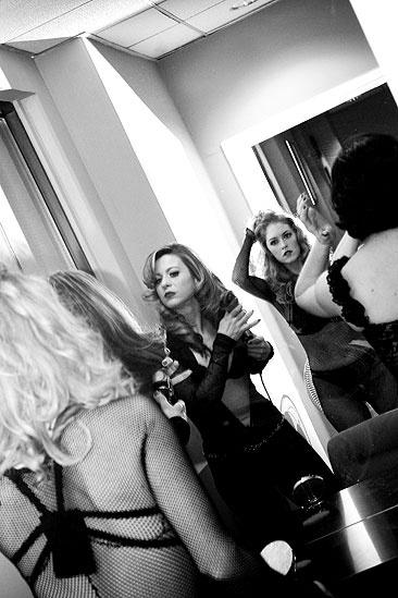 Tom Wopat at Fox 5 – girls getting ready