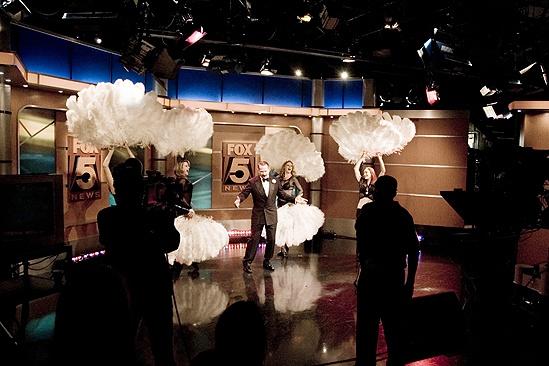 Tom Wopat at Fox 5 –Tom singing3